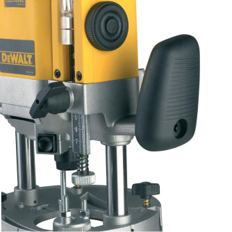 Купить Фрезер DEWALT  DW 625 Е фото №2